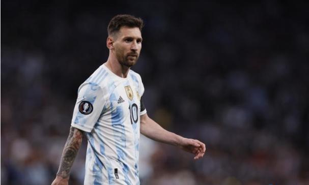 吞噬：罗峰收服星辰塔后